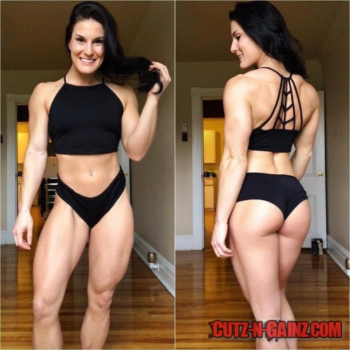 Die kanadische CBBF Figurathletin Danielle Stewart (@daniellestewxo) zeigt Muskeln, Bauch und Knackpo in Bestform!